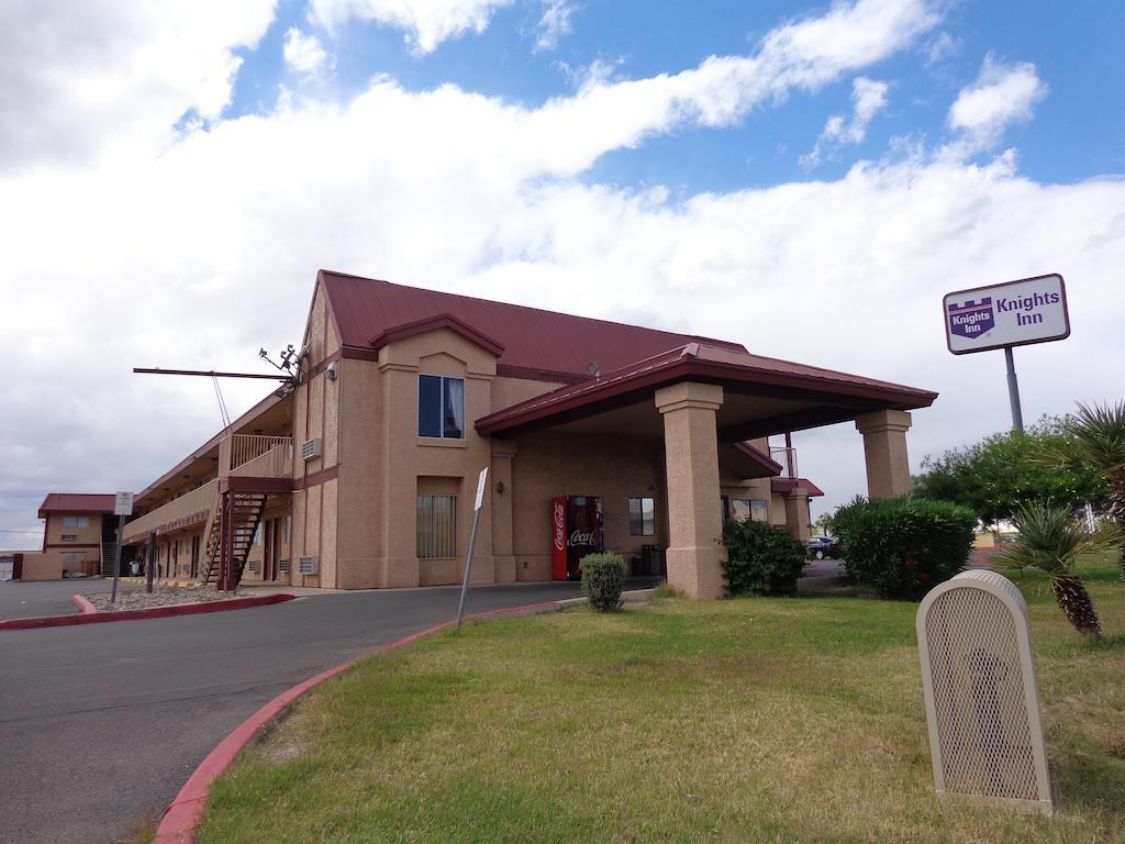 Knights Inn Fairground Phoenix Exterior foto